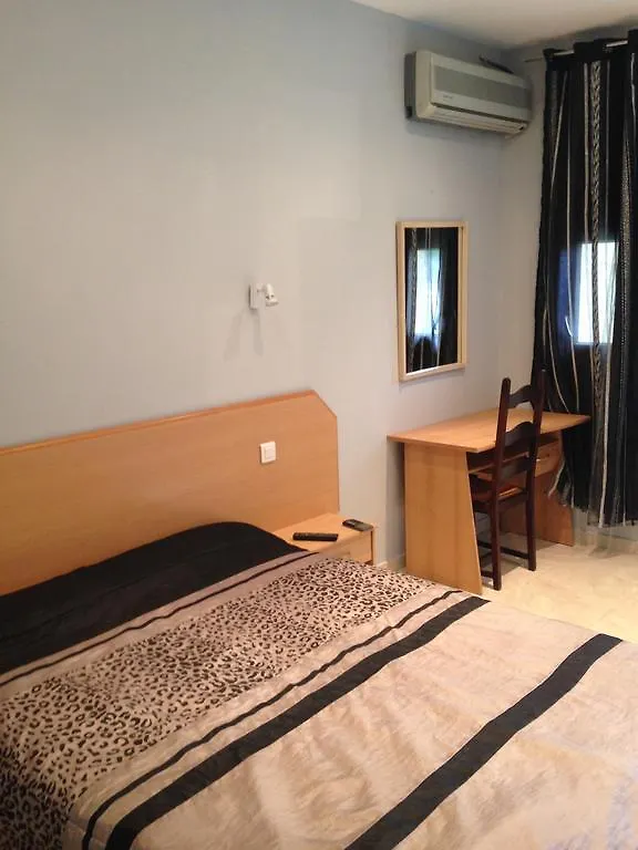 Hotel Carlone Nice 2*,  France