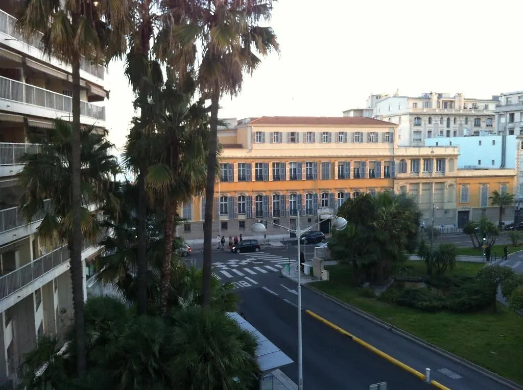 Hotel Carlone Nice 2*,