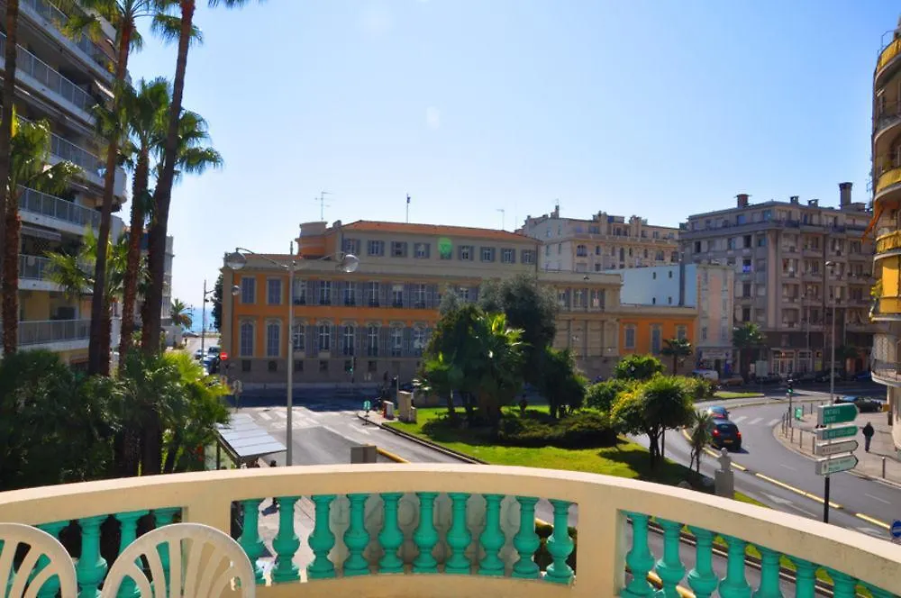 **  Hotel Carlone Nice France