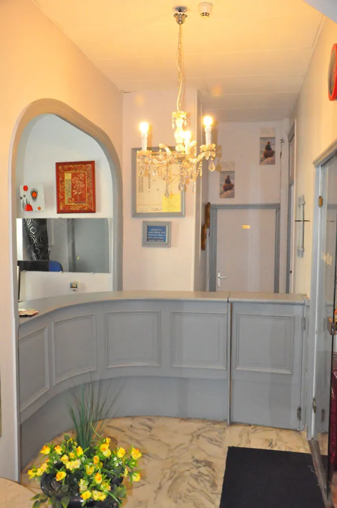 **  Hotel Carlone Nice France