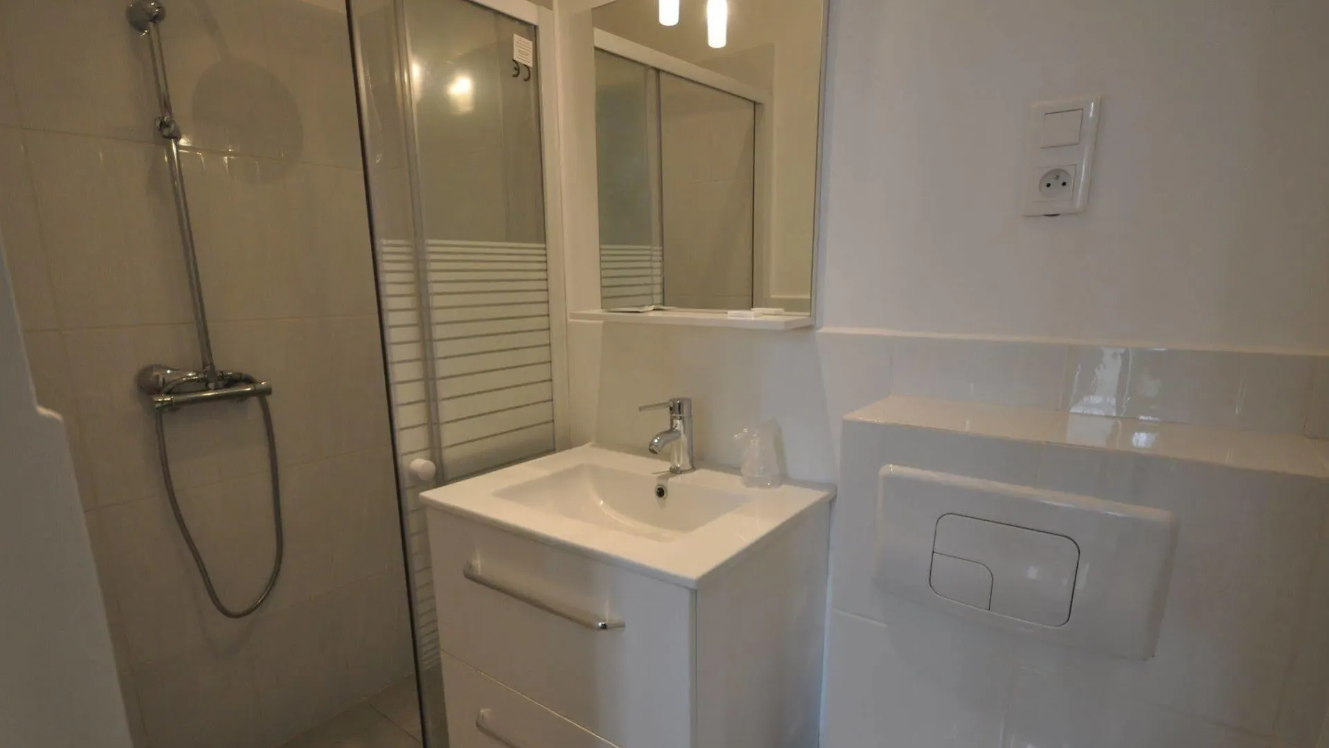 Hotel Carlone Nice 2*,